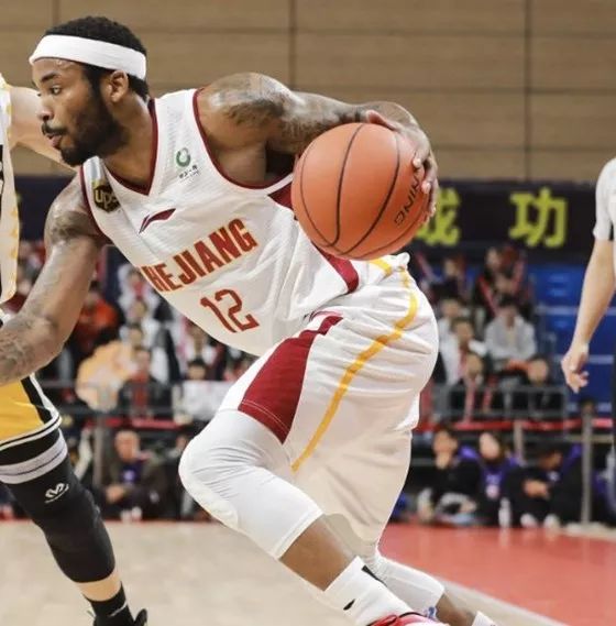 托特纳姆迎CBA季后赛关键赛，关键时刻迎来里程碑，目标明确，年轻球员得到机会的简单介绍