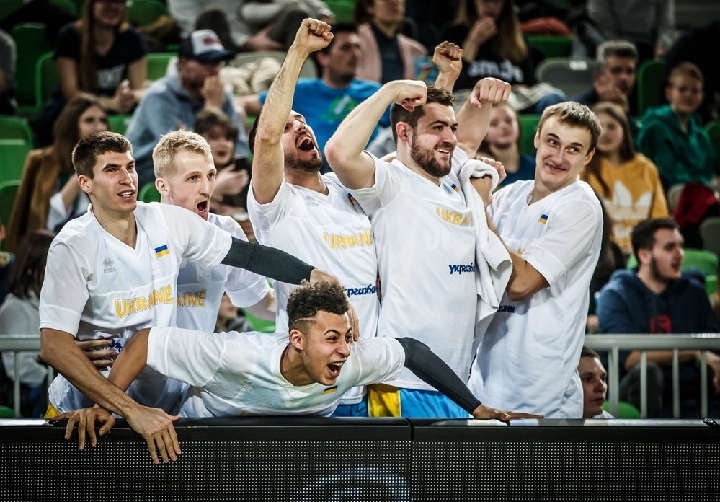 包含转会期犹他爵士调整名单以备欧篮联，篮板制胜环节打磨，管理层满意，医务组通报恢复的词条