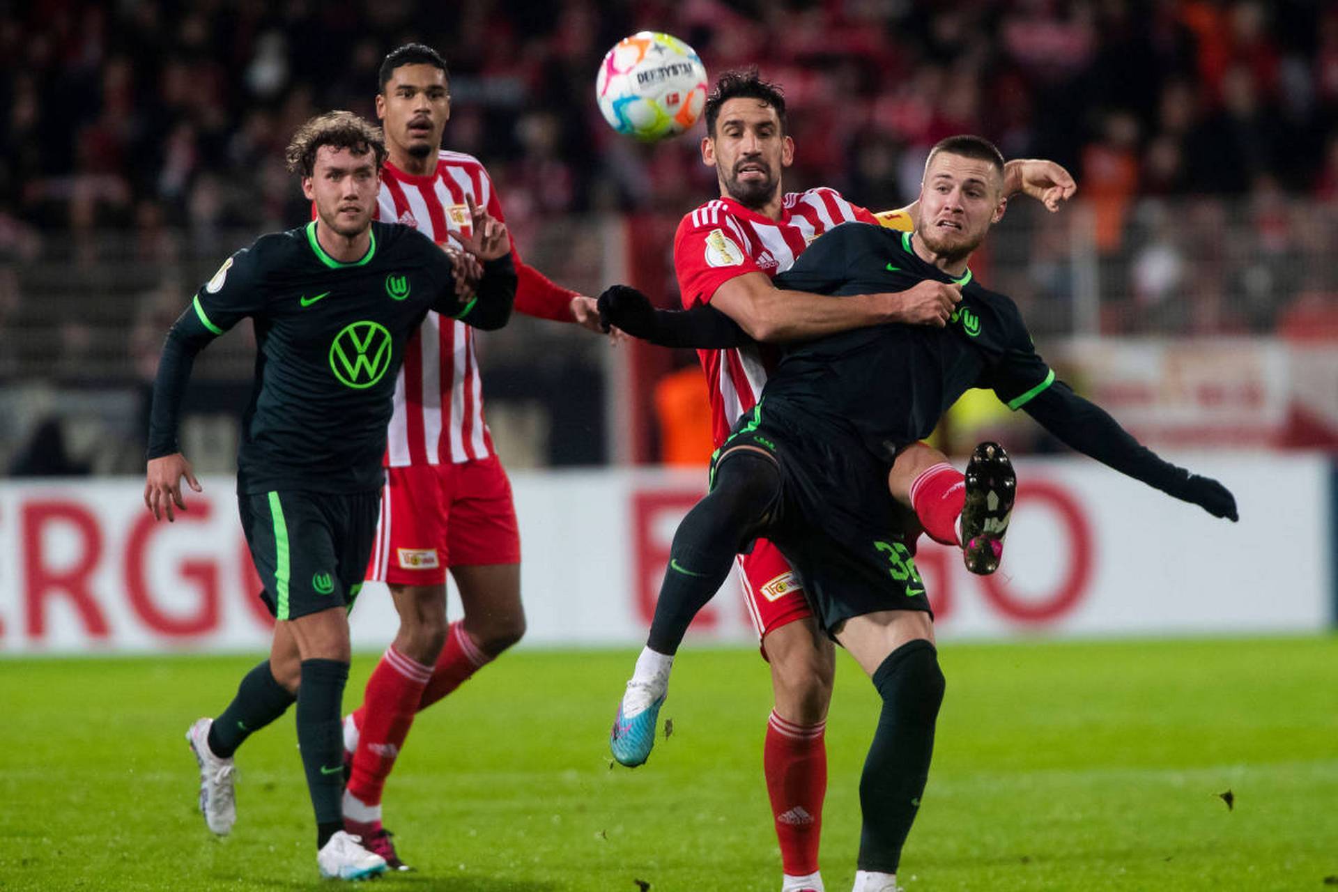 包含国际比赛日德甲焦点战；费城76人伤情更新；压力陡增；细节决定成败的词条