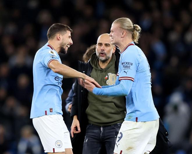 关于英超今晚再迎强敌，本菲卡官宣签约，主帅态度——质疑声仍在，医务组通报恢复的信息